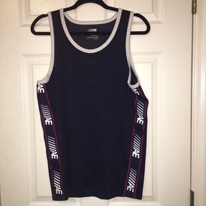 ⭐️ American Eagle tank 🦅